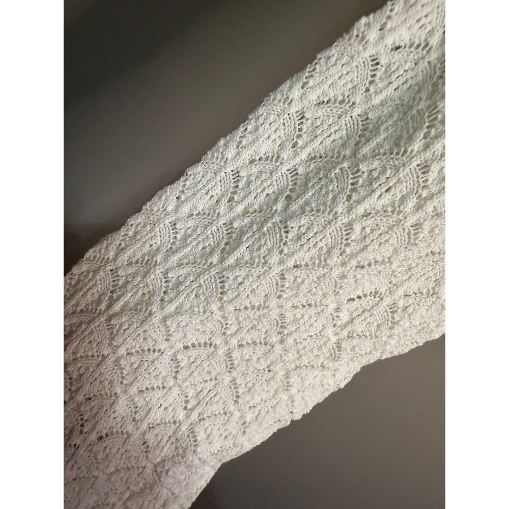 Marciano by GUESS Cream Textured Lace Knit Crop Sweater L NWT $280 - Picture 4 of 8